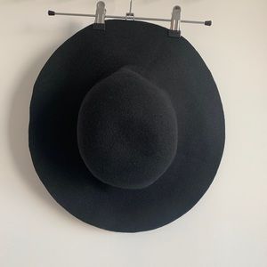 Black Wide brim hat